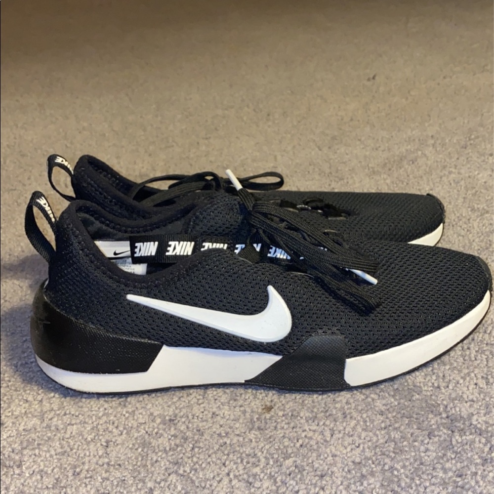 Nike athletic shoes women size 7